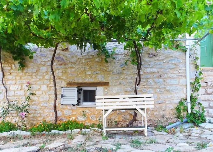 Arkadia Traditional & Modern Stone House In Agridi